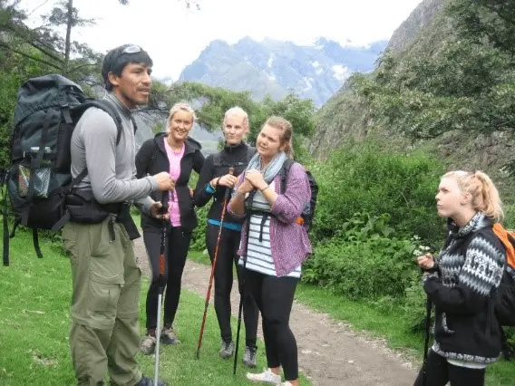 Licensed Inca Trail guide leading hikers from Km104 to Machu Picchu